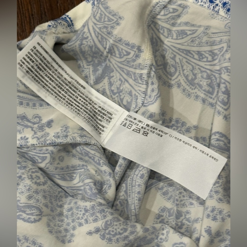 Abercrombie & Fitch Women's Cream & Blue Sleeveless Top Size M - Picture 8 of 10